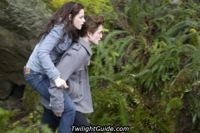 edward-carry-bella[1].jpg